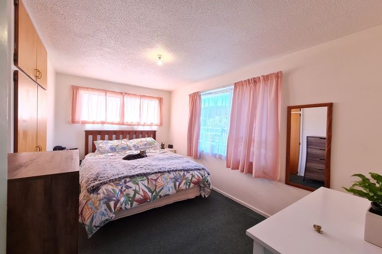 Photo of property in 57 Arcon Drive, Broomfield, Christchurch, 8042