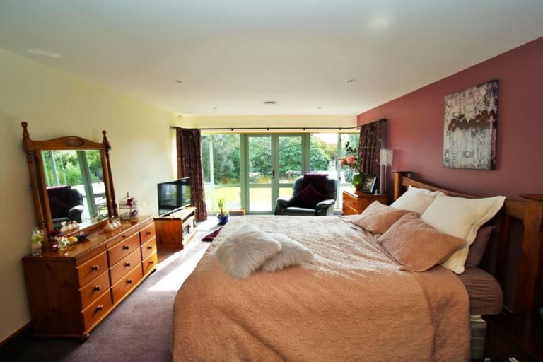 Photo of property in 12 Grove Avenue, Weston, Oamaru, 9401