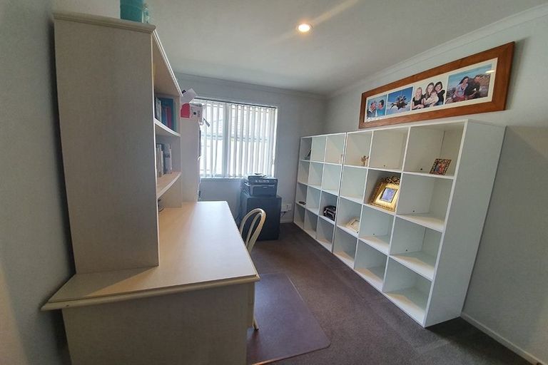 Photo of property in 61 Sunningdale Street, Wattle Downs, Auckland, 2103