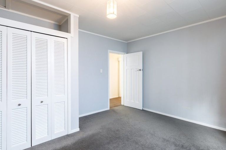 Photo of property in 61 Milton Road, Bluff Hill, Napier, 4110