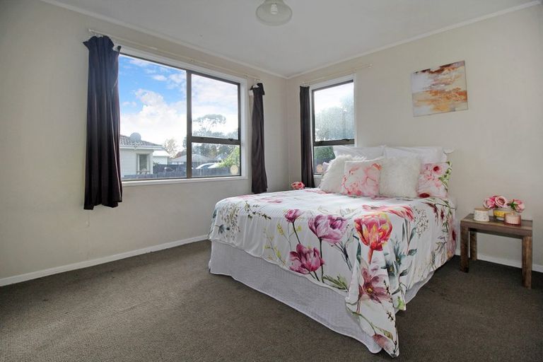 Photo of property in 5 Rako Place, Manurewa, Auckland, 2102