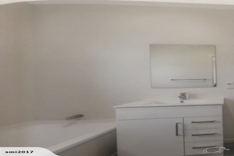 Photo of property in 43 Shirley Avenue, Papakura, 2110