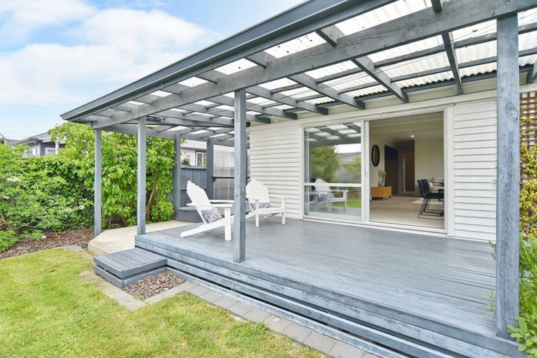 Photo of property in 42 Croziers Road, St Albans, Christchurch, 8052