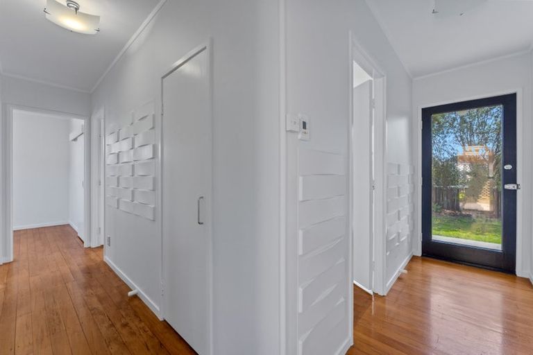 Photo of property in 1/117 Parkhurst Road, Parakai, 0830