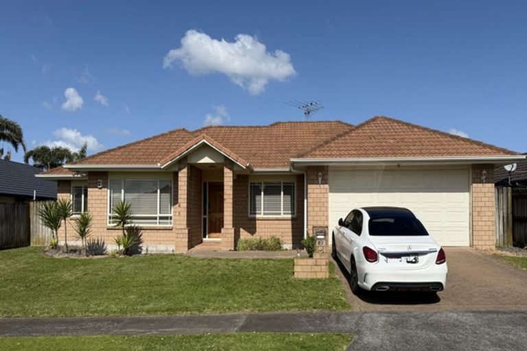 Photo of property in 12 Ballydonegan Rise, East Tamaki, Auckland, 2013