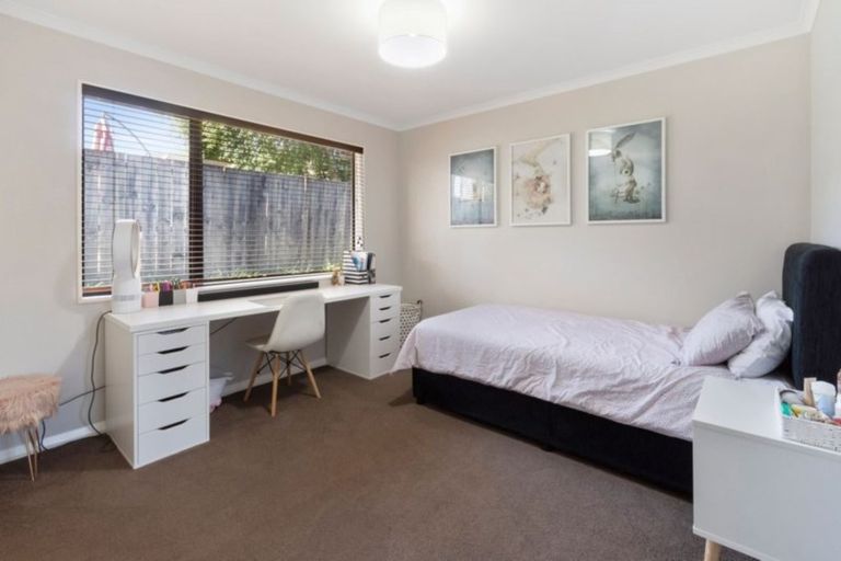 Photo of property in 11 Manara Place, The Gardens, Auckland, 2105