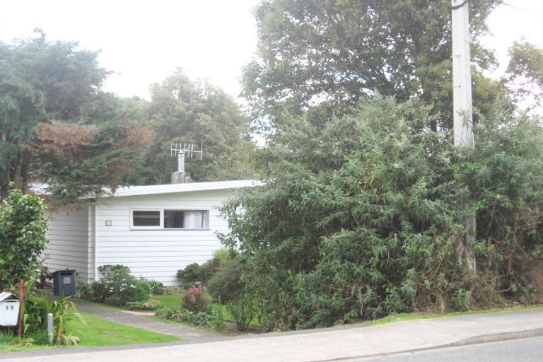 Photo of property in 17 Glen Road, Raumati South, Paraparaumu, 5032