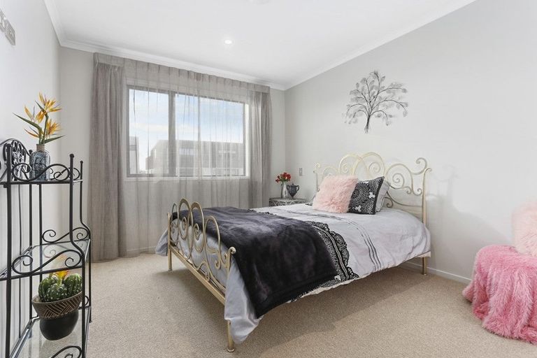 Photo of property in 123 Hobsonville Point Road, Hobsonville, Auckland, 0616