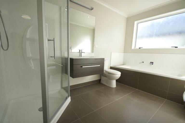 Photo of property in 10 Vincent Lane, Hobsonville, Auckland, 0616