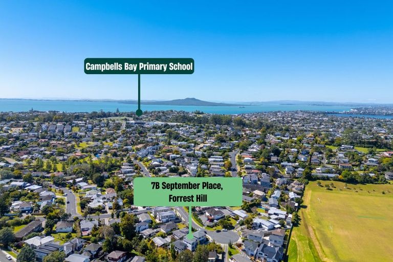 Photo of property in 7b September Place, Forrest Hill, Auckland, 0620