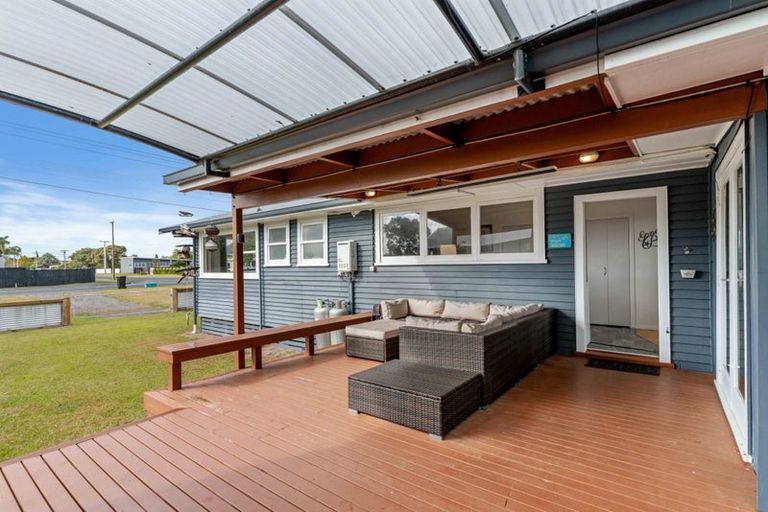 Photo of property in 225 Port Road, Whangamata, 3620