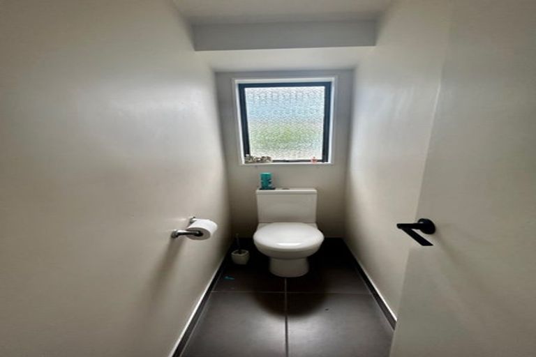 Photo of property in 300 Mitchell Street, Brooklyn, Wellington, 6021