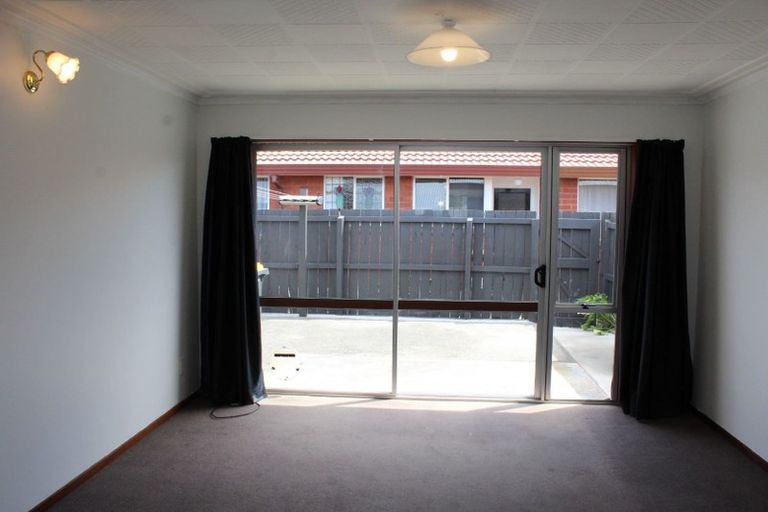 Photo of property in 72 Reid Road, South Dunedin, Dunedin, 9012