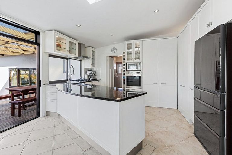 Photo of property in 368 Devonport Road, Tauranga South, Tauranga, 3112