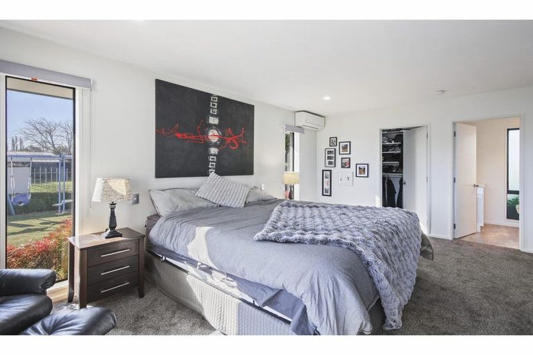 Photo of property in 1 Appleton Place, Woodend, 7610