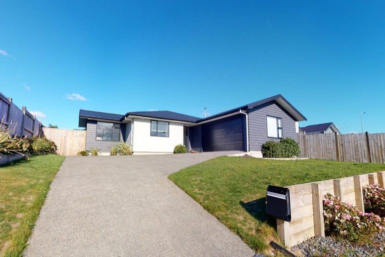 Photo of property in 8 Silicon Way, Fitzherbert, Palmerston North, 4410