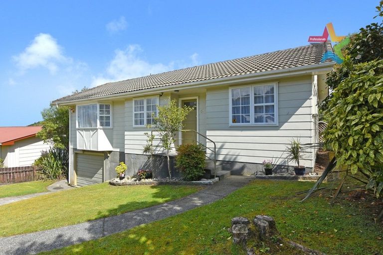Photo of property in 63 Waipounamu Drive, Kelson, Lower Hutt, 5010