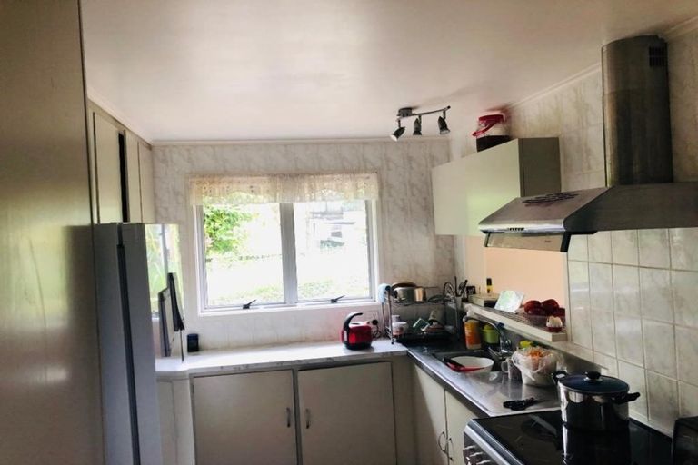 Photo of property in 23 Regency Place, Sunnynook, Auckland, 0632