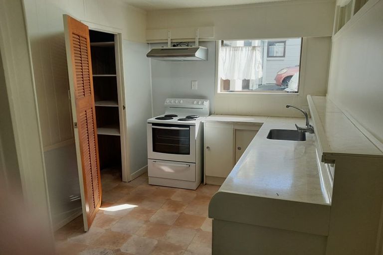 Photo of property in 17 Third Avenue, Avenues, Whangarei, 0110