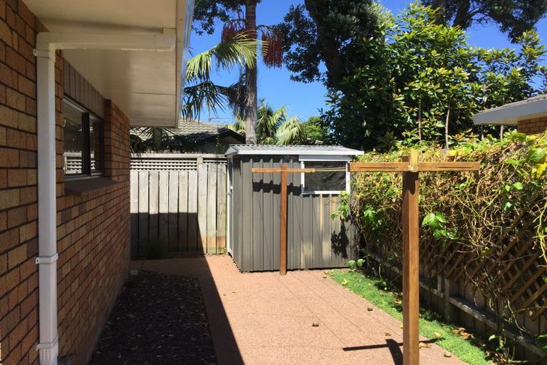 Photo of property in 8a Forest Glen, Orewa, 0931