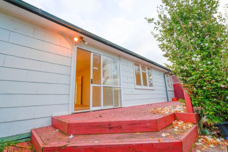 Photo of property in 15 Odette Street, Bader, Hamilton, 3206