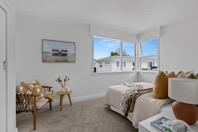 Photo of property in 15c Hamurana Place, Te Atatu Peninsula, Auckland, 0610