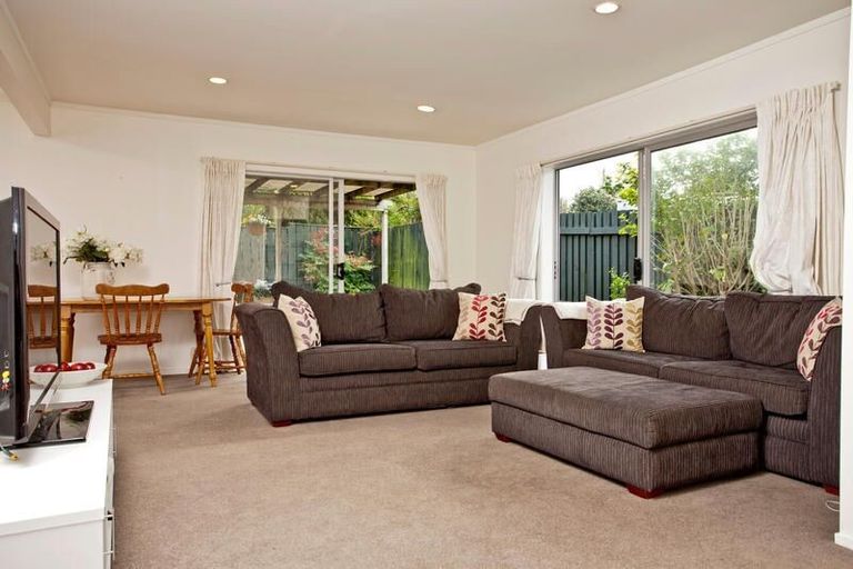 Photo of property in 1/48 Jutland Road, Hauraki, Auckland, 0622