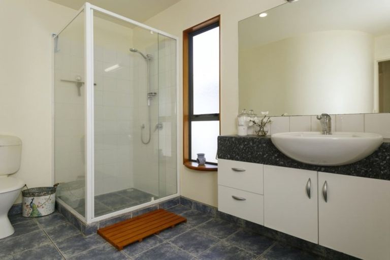 Photo of property in 2/126 Te Heuheu Street, Taupo, 3330