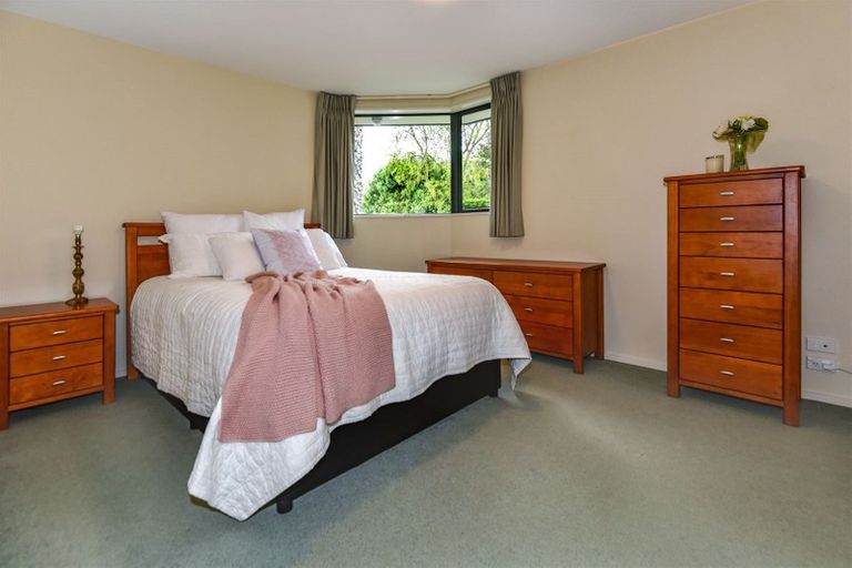 Photo of property in 51 Kirkwood Avenue, Upper Riccarton, Christchurch, 8041