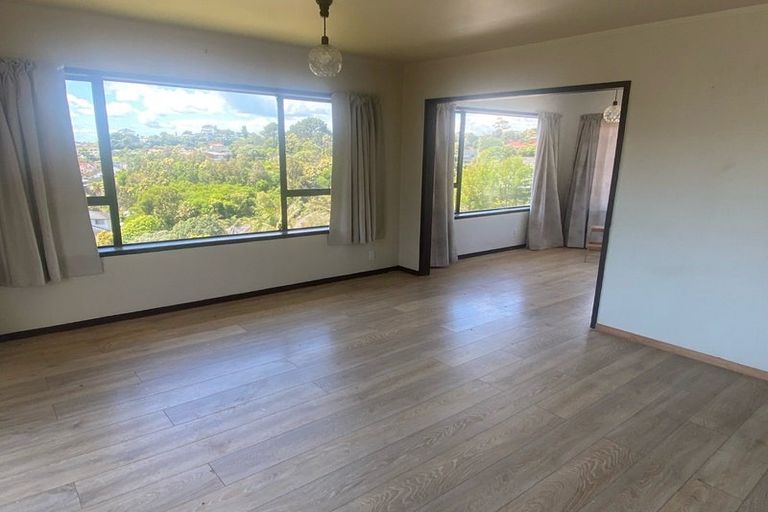 Photo of property in 2/108 Arran Road, Browns Bay, Auckland, 0630