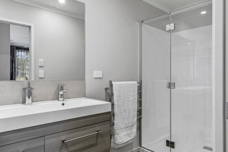 Photo of property in 11 Meadowbrook Place, Buckland, Pukekohe, 2677