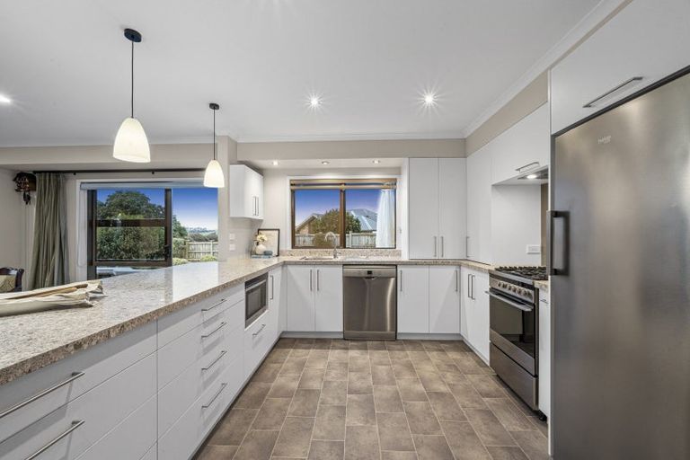 Photo of property in 110 Butcher Road, Pukekohe, 2120