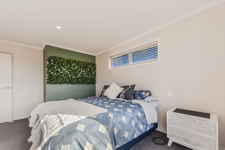 Photo of property in 42 Katania Heights, Brightwater, 7022