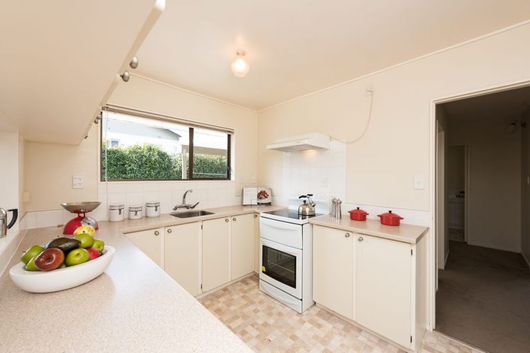 Photo of property in 1/27 Parkvale Road, Karori, Wellington, 6012