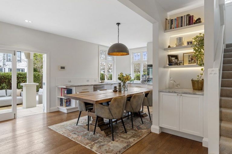 Photo of property in 134 Papanui Road, Merivale, Christchurch, 8014