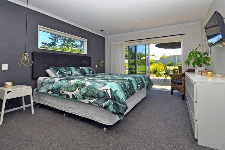 Photo of property in 9 Magnolia Lane, Kaukapakapa, Helensville, 0875