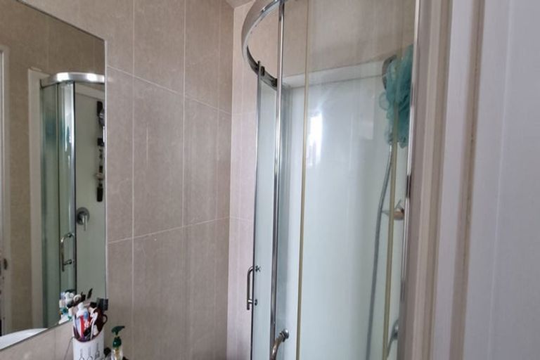 Photo of property in 16 Mangerton Lane, East Tamaki Heights, Auckland, 2016