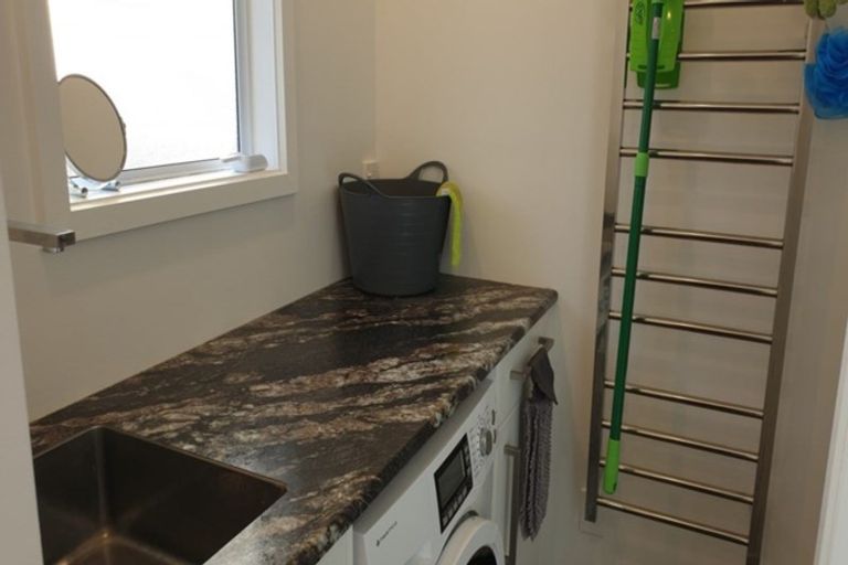 Photo of property in 114 Sixth Avenue, Urenui, 4377