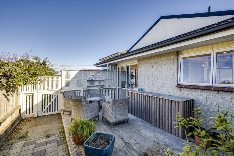 Photo of property in 3/30 Meeanee Quay, Westshore, Napier, 4110