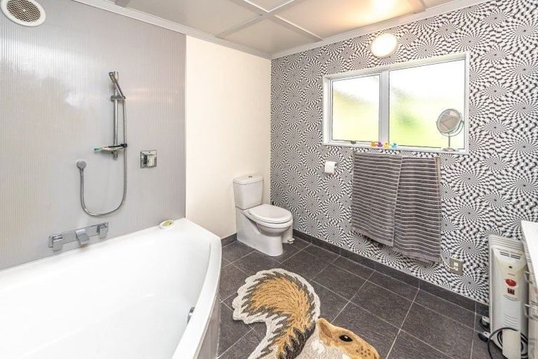 Photo of property in 10 D'arcy Road, Bastia Hill, Whanganui, 4500