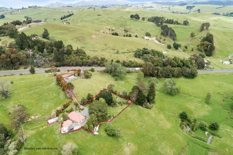 Photo of property in 931 State Highway 1, Oakleigh, Whangarei, 0171