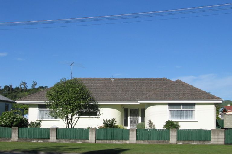 Photo of property in 39 Ormond Road, Whataupoko, Gisborne, 4010