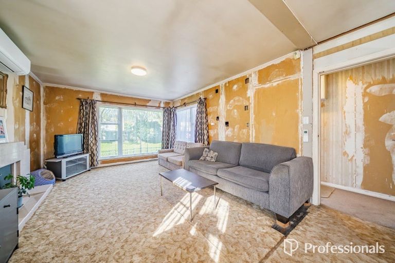 Photo of property in 8 Chittick Street, Stokes Valley, Lower Hutt, 5019