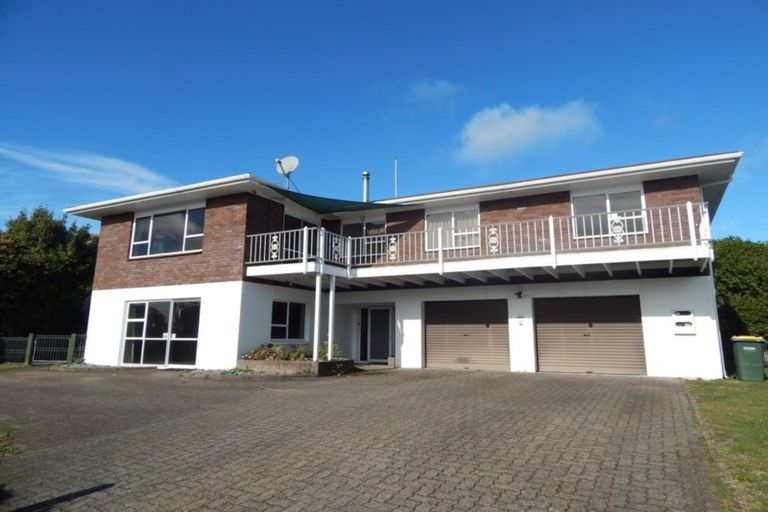 Photo of property in 26 Mark Place, Lynmore, Rotorua, 3010