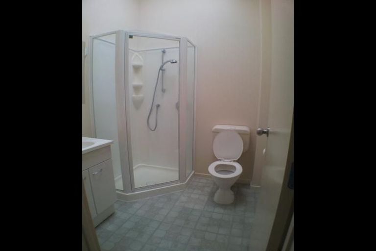 Photo of property in 2/89 Portage Road, New Lynn, Auckland, 0600