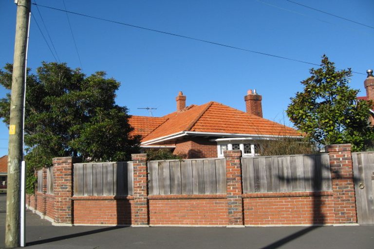 Photo of property in 42 Ings Avenue, Saint Clair, Dunedin, 9012