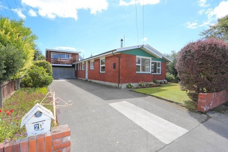 Photo of property in 21 Reading Street, Upper Riccarton, Christchurch, 8041