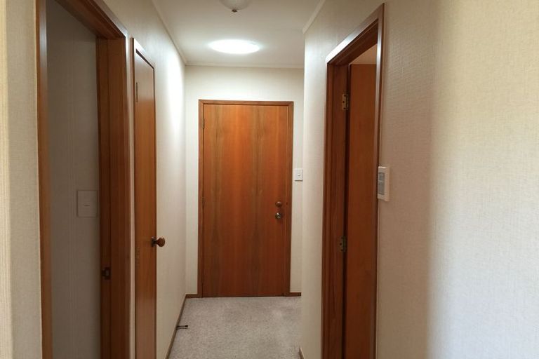 Photo of property in 8a Forest Glen, Orewa, 0931