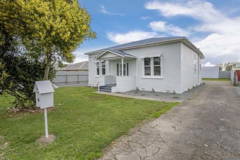 Photo of property in 12 Stuckey Street, Levin, 5510