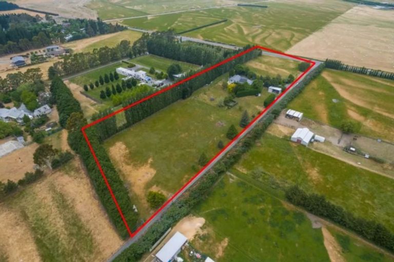 Photo of property in 1/842 West Coast Road, West Melton, Christchurch, 7676